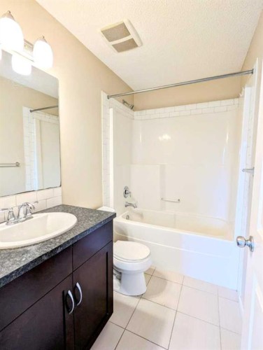 187 Evansborough Way Nw, Calgary, AB - Indoor Photo Showing Bathroom