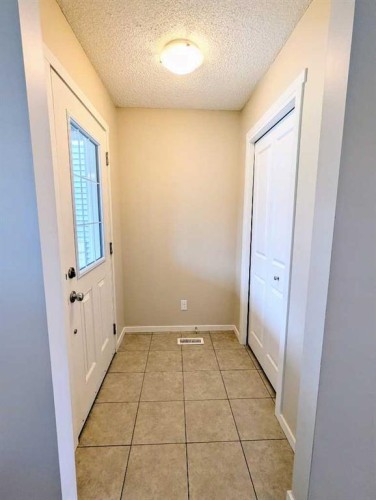 187 Evansborough Way Nw, Calgary, AB - Indoor Photo Showing Other Room