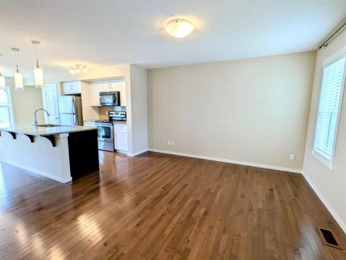 187 Evansborough Way Nw, Calgary, AB - Indoor Photo Showing Kitchen