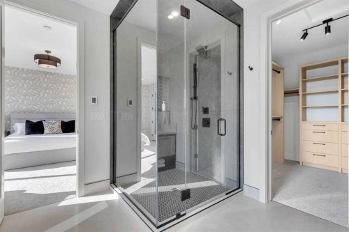 336 Normandy Drive Sw, Calgary, AB - Indoor Photo Showing Other Room