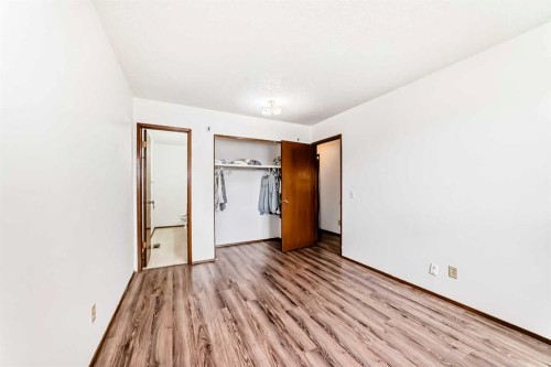 6203 Rundlehorn Drive Ne, Calgary, AB - Indoor Photo Showing Other Room