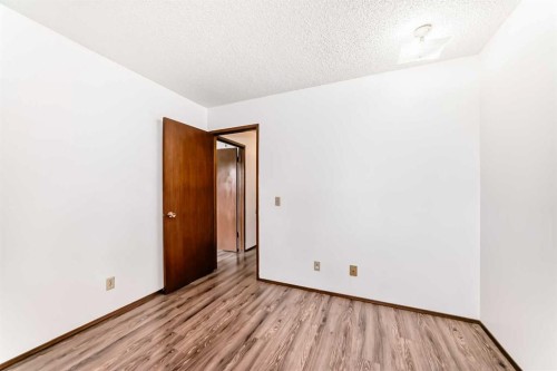 6203 Rundlehorn Drive Ne, Calgary, AB - Indoor Photo Showing Other Room