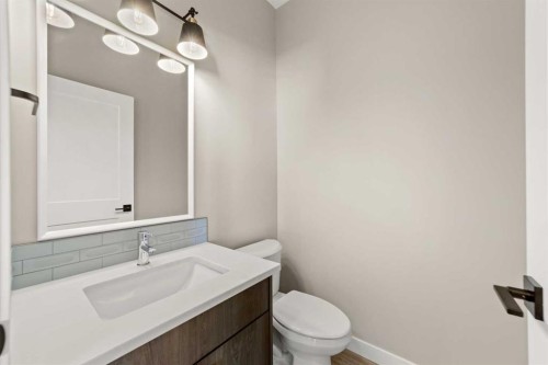 71 Vincent Crescent, Olds, AB - Indoor Photo Showing Bathroom