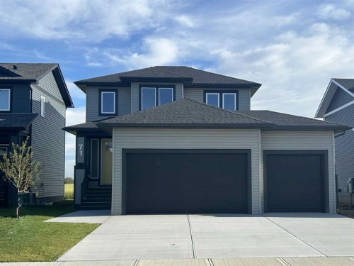 71 Vincent Crescent  Olds, AB T4H 0G7
