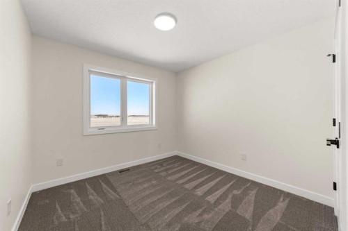 71 Vincent Crescent, Olds, AB - Indoor Photo Showing Other Room