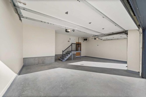 71 Vincent Crescent, Olds, AB - Indoor Photo Showing Garage