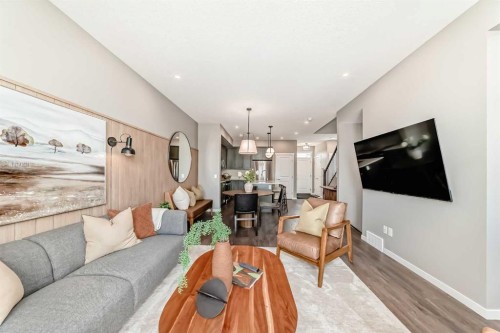 1014 Sawgrass Link Nw, Airdrie, AB - Indoor Photo Showing Living Room