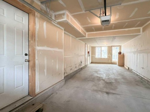 28 Kinlea Common Nw, Calgary, AB - Indoor