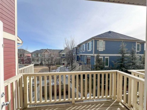 28 Kinlea Common Nw, Calgary, AB - Outdoor