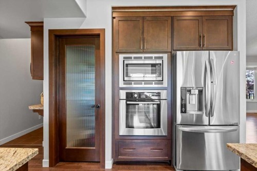 13 Sage Hill Landing Nw, Calgary, AB - Indoor Photo Showing Kitchen