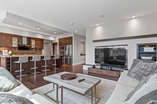 13 Sage Hill Landing Nw, Calgary, AB - Indoor Photo Showing Living Room