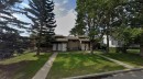 7511 41 Avenue Nw, Calgary, AB  - Outdoor 