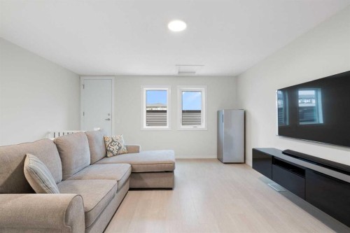 20531 Seton Way Se, Calgary, AB - Indoor Photo Showing Living Room