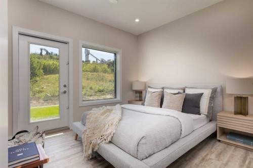 84-1453 Na'A Drive Sw, Calgary, AB - Indoor Photo Showing Bedroom