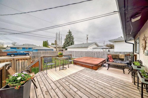 5023 Marlborough Drive Ne, Calgary, AB - Outdoor With Deck Patio Veranda With Exterior