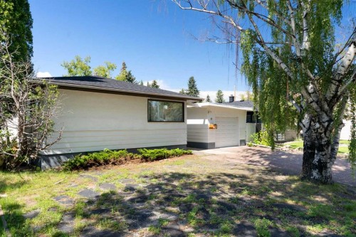 87 Hillgrove Drive Sw, Calgary, AB - Outdoor