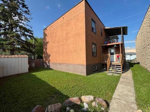 106 26 Avenue Nw, Calgary, AB - Outdoor