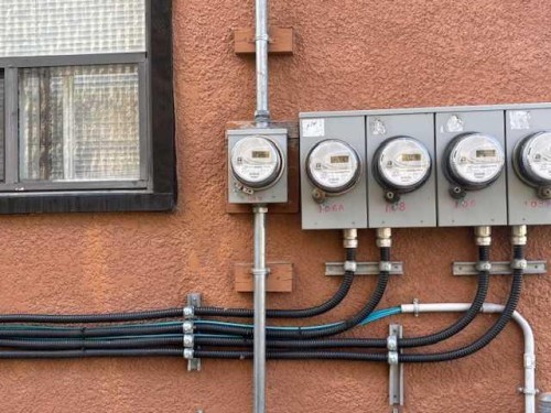 106 26 Avenue Nw, Calgary, AB - Indoor Photo Showing Other Room