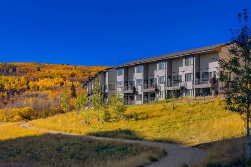 13-1453 Na'A Drive Sw, Calgary, AB - Outdoor