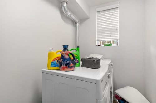 303 Waddy Lane, Strathmore, AB - Indoor Photo Showing Other Room