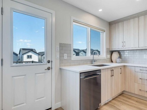 235 Aquila Way Nw, Calgary, AB - Indoor Photo Showing Kitchen