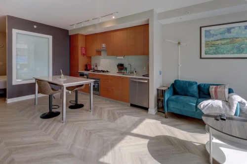 246-222 Riverfront Avenue Sw, Calgary, AB - Indoor Photo Showing Other Room