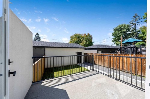 4923 20 Avenue Nw, Calgary, AB - Outdoor With Exterior