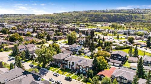 4923 20 Avenue Nw, Calgary, AB - Outdoor With View
