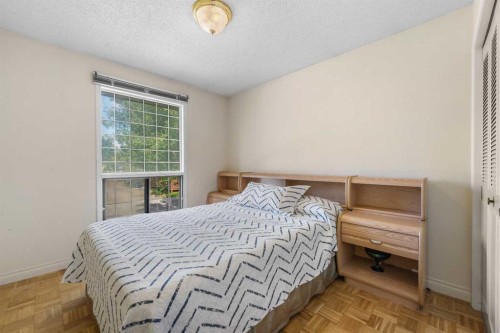 232 Templeside Circle Ne, Calgary, AB - Indoor Photo Showing Bedroom