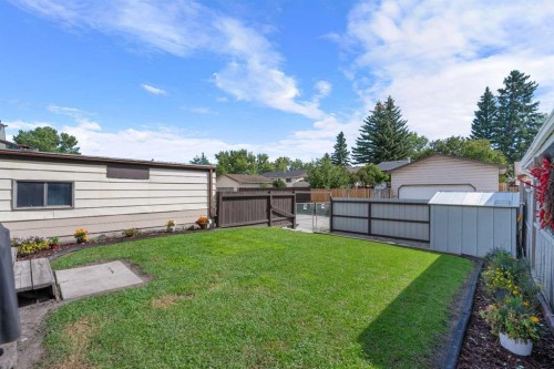 232 Templeside Circle Ne, Calgary, AB - Outdoor
