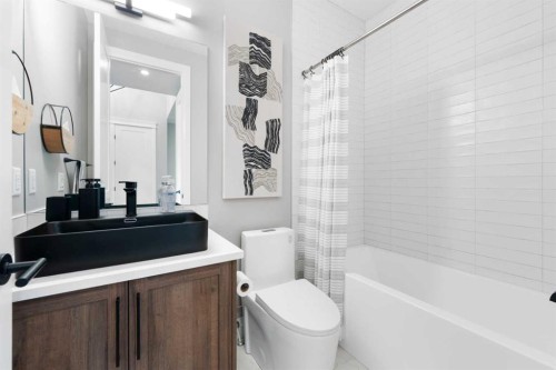 33 North Bridges Landing, Langdon, AB - Indoor Photo Showing Bathroom