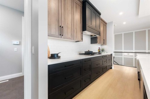 33 North Bridges Landing, Langdon, AB - Indoor Photo Showing Kitchen