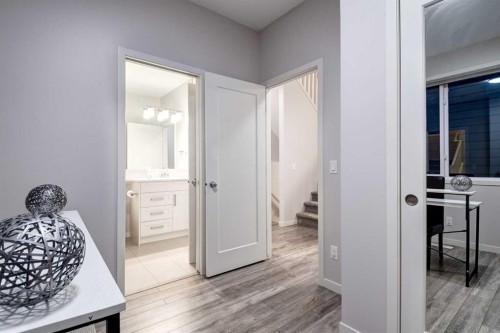 19 West Grove Place Sw, Calgary, AB - Indoor