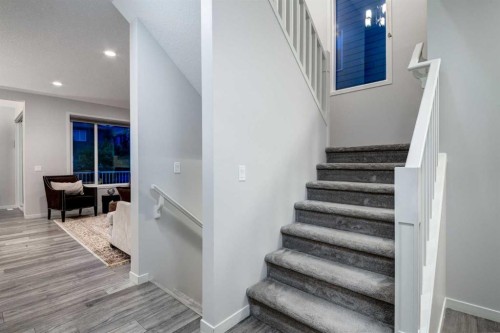 19 West Grove Place Sw, Calgary, AB - Indoor Photo Showing Other Room