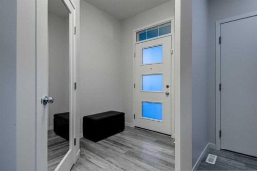 19 West Grove Place Sw, Calgary, AB - Indoor Photo Showing Other Room