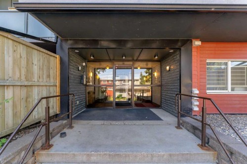 315-335 Garry Crescent Ne, Calgary, AB - Outdoor With Balcony With Exterior