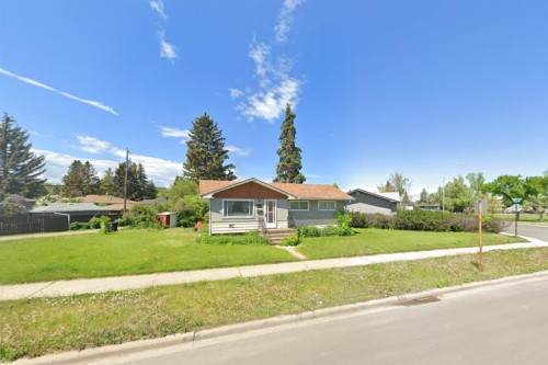 11 Beaupre Crescent Nw, Calgary, AB - Outdoor