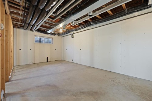 1514 25 Street, Didsbury, AB - Indoor Photo Showing Basement