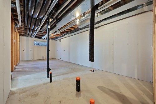 1514 25 Street, Didsbury, AB - Indoor Photo Showing Basement