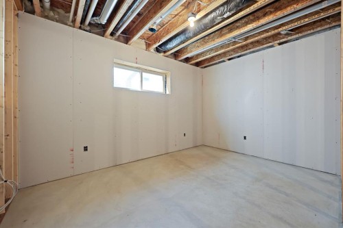 1514 25 Street, Didsbury, AB - Indoor Photo Showing Basement