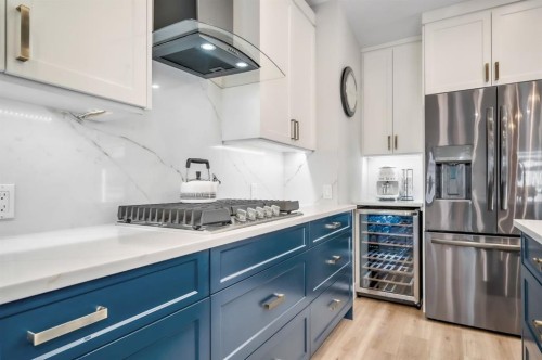 2003 Christie Road Nw, Calgary, AB - Indoor Photo Showing Kitchen With Upgraded Kitchen