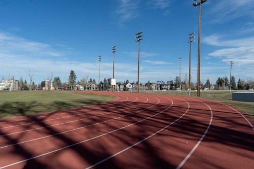 1739 48 Avenue Sw, Calgary, AB - Outdoor With View