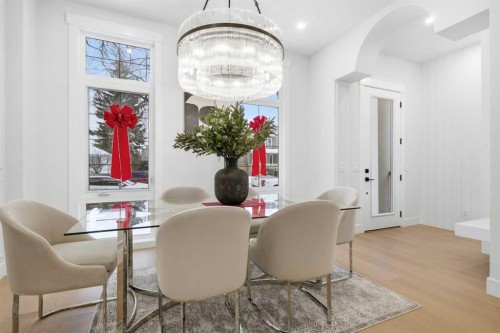 646 25 Avenue Nw, Calgary, AB - Indoor Photo Showing Dining Room