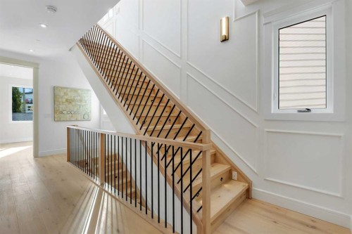 1741 48 Avenue Sw, Calgary, AB - Indoor Photo Showing Other Room