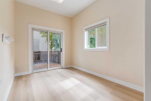 204 Hawkhill Way Nw, Calgary, AB - Indoor Photo Showing Other Room