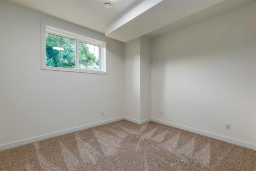 1612 16A Street Se, Calgary, AB - Indoor Photo Showing Other Room