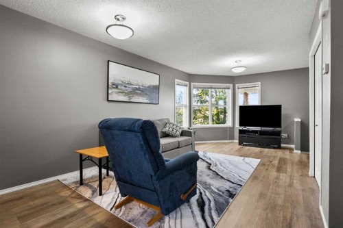 701 Prairie Sound Circle Nw, High River, AB - Indoor Photo Showing Living Room