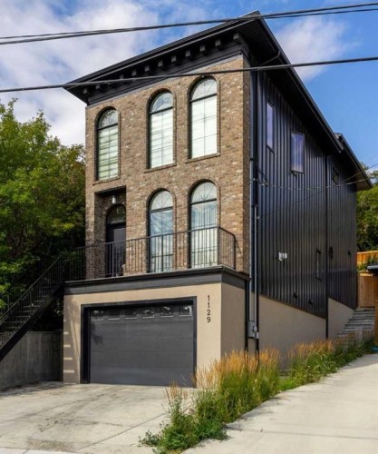 1129 Maggie Street Se, Calgary, AB - Outdoor