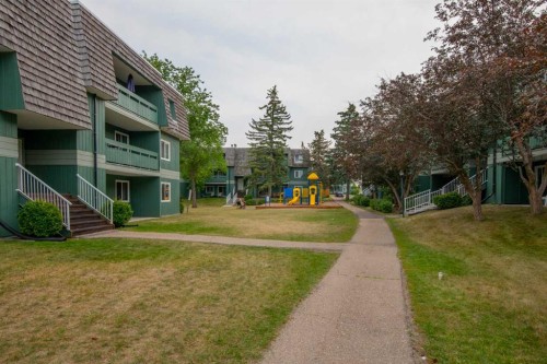 5107-315 Southampton Drive Sw, Calgary, AB - Outdoor