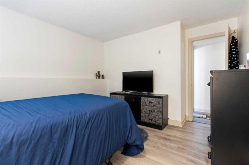 103-1836 12 Avenue Sw, Calgary, AB - Indoor Photo Showing Bedroom